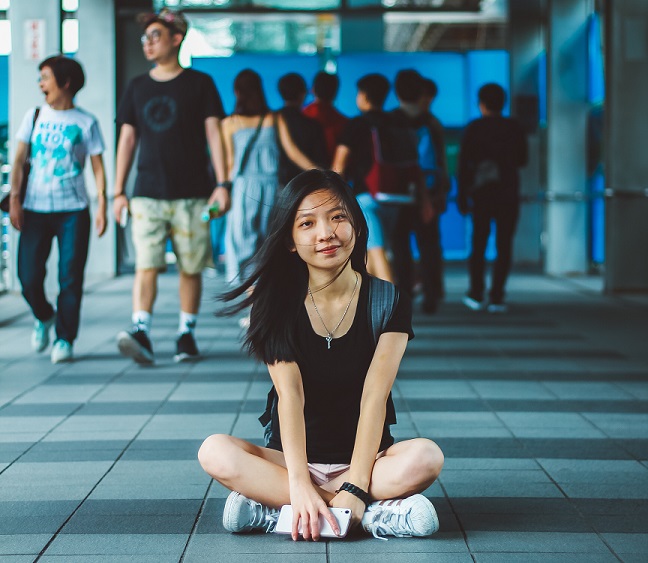 japanese girl in crowd